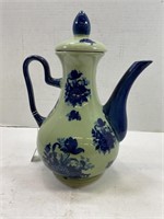 eucoblue and white porcelein tall teapot with