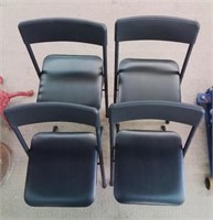 Set of 4 black chairs