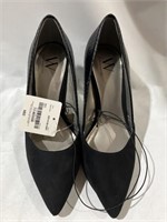 $60.00 women's heeled shoe size 7.5