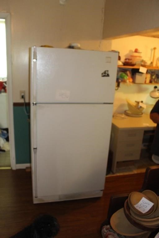 NICE WHIRLPOOL REFRIGERATOR