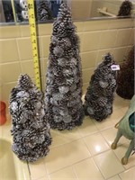 Set of 3 Pine Cone Christmas Trees