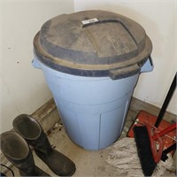 Roughneck Trash Can