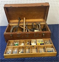 VINTAGE UPHOLSTERY TOOL BOX AND TOOLS HARDWARE