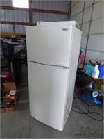HAIER APPARTMENT SIZE REFRIGERATOR