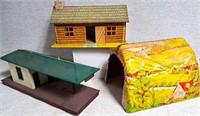 2 ANTIQUE MARX TOYS TRAIN TUNNEL STATION & 1 HOUSE