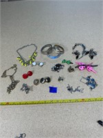 MIXED JEWERY LOT