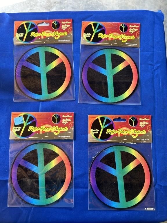 4 Retro Peace Magnets new