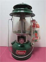VTG Coleman Mantle Lantern Model #220J w/ 3 Packs