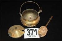 Brass Pot w/ Pestle