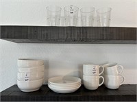 16PC DINNERWARE