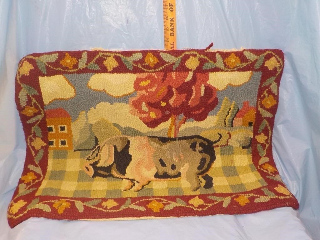 Hand hooked pig throw rug