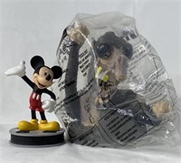 Mickey "Applause" Figure & Star Wars Figure