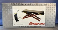 Snap-on Mid rise plus lift 1:8 scale die cast