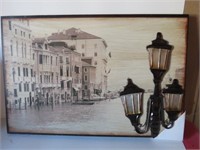 WALL DECOR WITH STREET LAMP