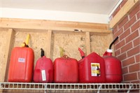LOT GAS CANS