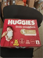 144 -Huggies Little Snugglers