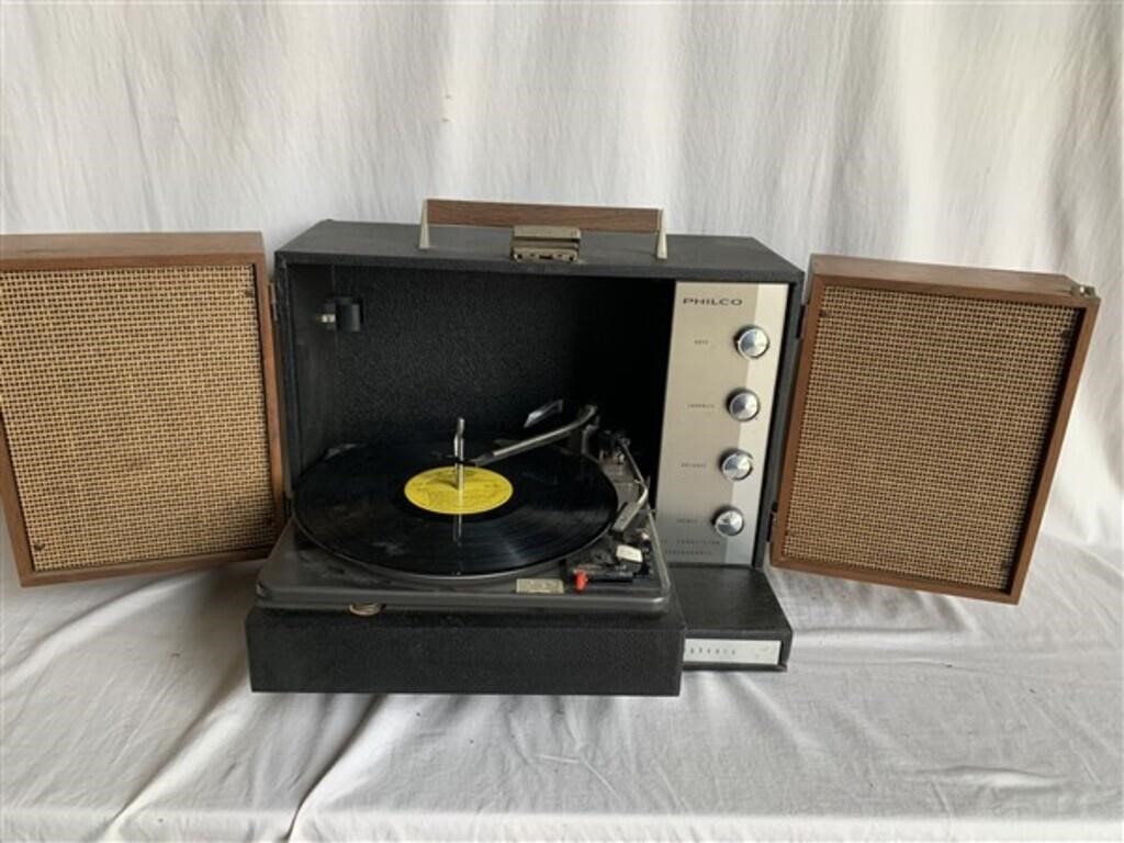 Vintage Philco Record Player Tested