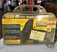 Electric Staple & Nail Gun Kit