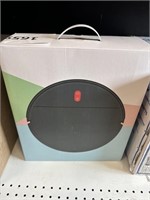 Charlottee robot vacuum