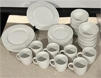 36-piece White Plate Set with Bowls and Mugs