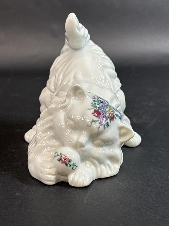 Porcelain Cat Trinket Box Arden Heirlooms