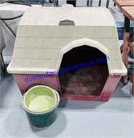 Dog House & Heated Water Dish (Dog House (35 x