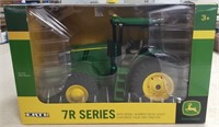 John Deere 7R Series Ertl Tractor