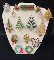 +Lot of Asst Christmas Jewelry