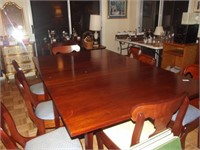 Mahogany Table w/8 Chairs