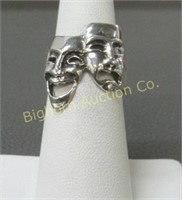 Ring: Size 7 Sterling Silver