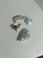 4 Stunning Brooches incl Sarah Coventry