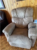 LIFT CHAIR - needs cleaning