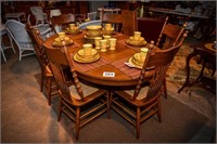 Table & 6 Chairs 29" t x 54" w/o leaves x 45"