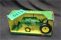 JD 2440 Utility w/Loader Tractor