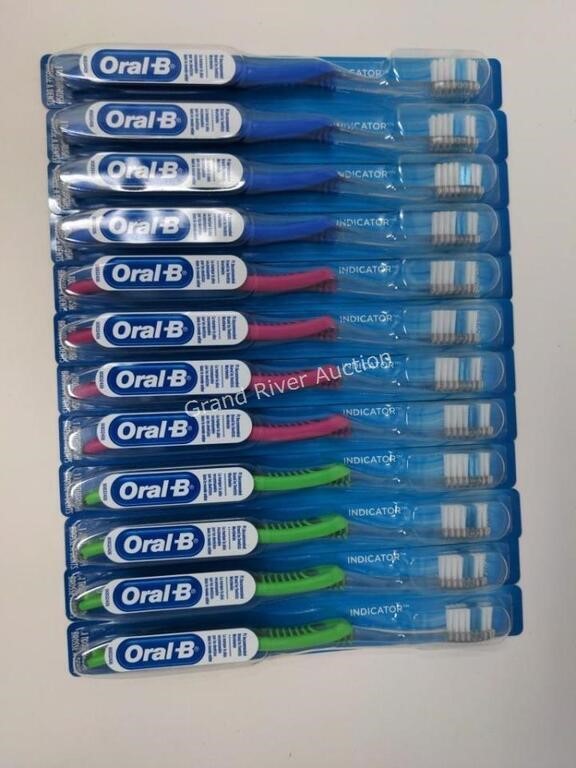 12-Pack Toothbrushes Oral-B Indicator Soft