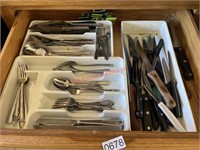 Flatware drawer lot (kitchen)