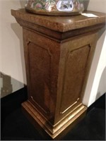 Pedestal Antique Gold Finish