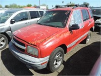 2001 Chevrolet Tracker 2CNBJ13C716909228 Red