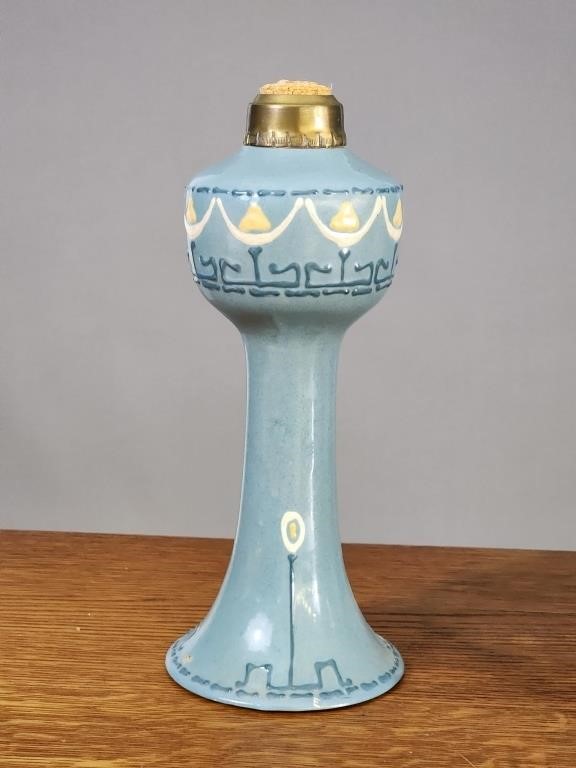 ROSEVILLE AZTEC OIL LAMP