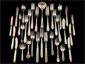 (31) Vintage Silverplate Forks, Spoons & Knives