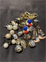 Lot of 10 Vintage Jewelry