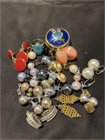 Lot of 10 Vintage Jewelry