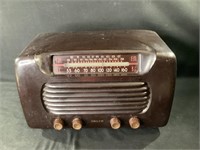 Vintage Philco Model 48472 Radio
