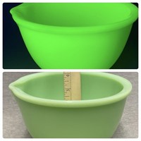 Vintage Jadeite Uranium Glass Mixing Bowl