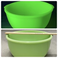 Vintage Jadeite Uranium Glass Lg Mixing Bowl