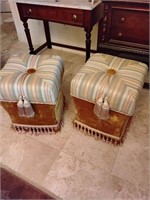 Pair foot stools