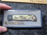 SMITH AND WESSON KNIFE