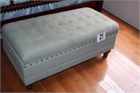 Foot of Bed Trunk 45"