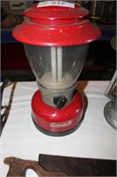 COLEMAN BATTERY LANTERN (AS IS )