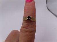 10kt Gold sz6.25 RIng w/ Blue Stone 1.6g